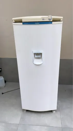 Vendo geladeira consul