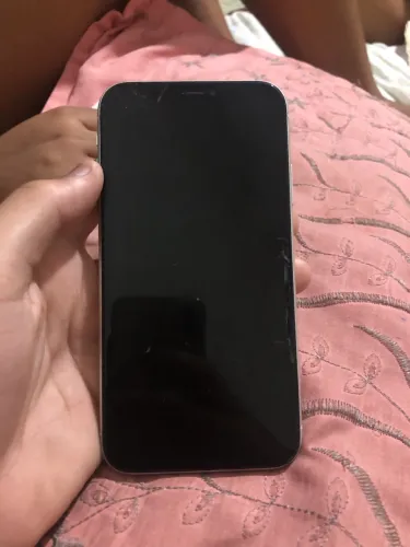 iPhone XR - 128gb