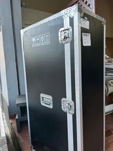 FLIGHT CASE PROFISSIONAL REVESTIDO - ALTA RESISTÊNCIA