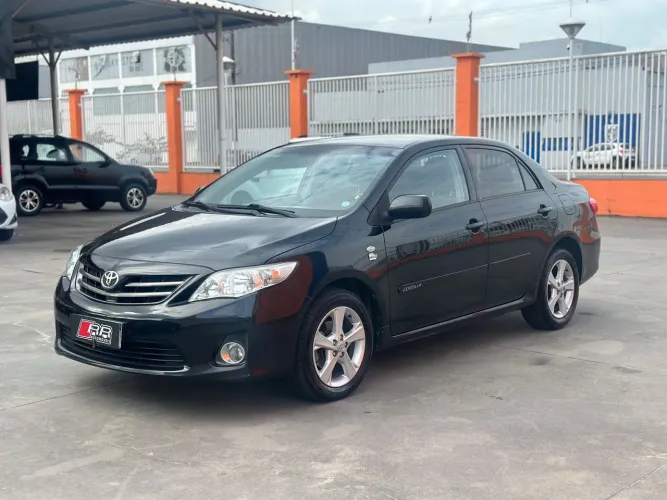 Toyota Corolla GLI 1.8 Flex 16V Mec. 2014