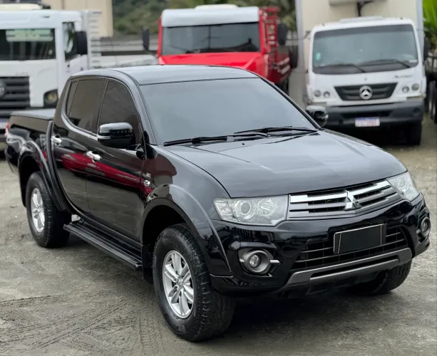 Mitsubishi L200 Triton HPE 3.2 CD TB Int.diesel AUT 2015