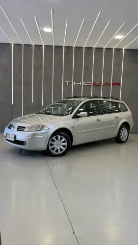 Renault Megane Grand Tour Dynam. Hi-flex 1.6 16V 2013