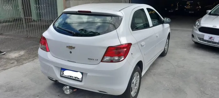 Chevrolet Onix Hatch LT 1.0 8V Flex Power Mec. 4P 2015