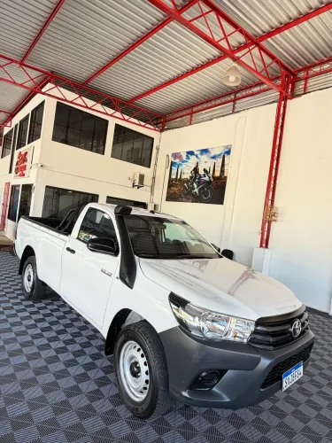 Toyota Hilux CS 4X4 2.8 TDI Diesel Mec. 2024