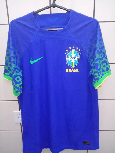 Camiseta Brasil Nike original 2022 usada  duas vezes só
