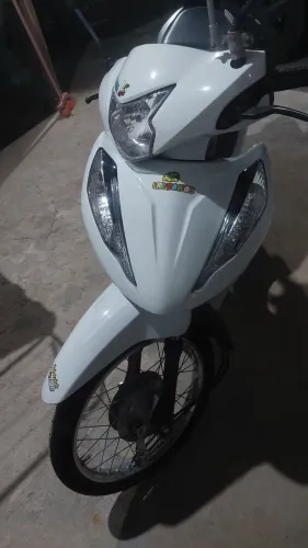Vendo ou troco por carro.