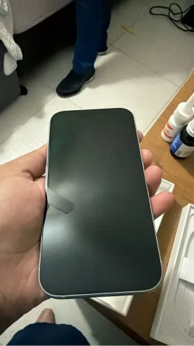 Iphone 15 128GB azul claro sem detalhes