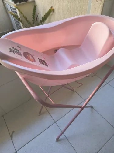 Banheira bebê com suporte
