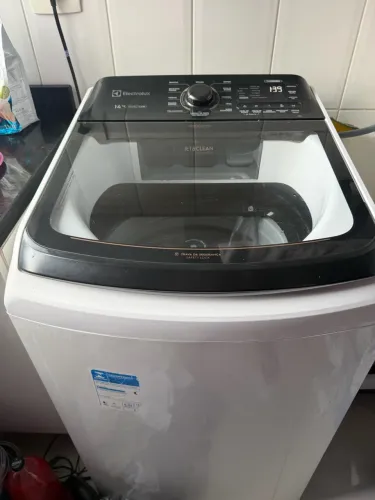 Máquina de Lavar Electrolux 14,5kg Efficient Cesto Inox, Jet&Clean e Filtro Fiapos