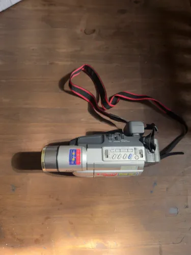 Filmadora JVC