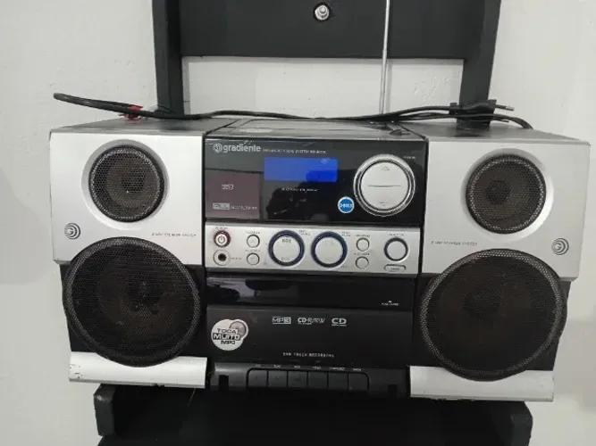 Cd player, rádio e toca fitas Gradiente