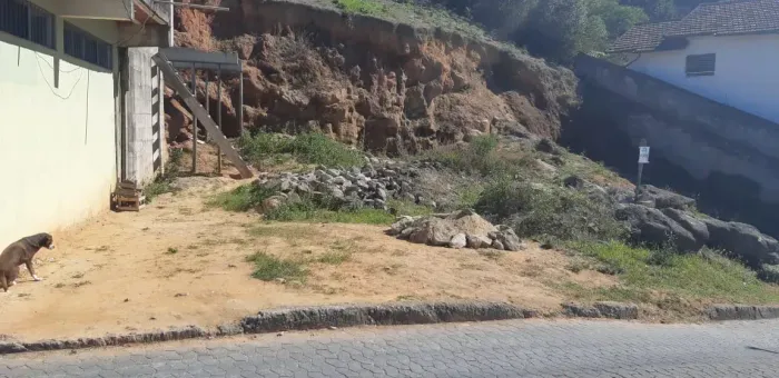 Lote para venda no Quitandinha