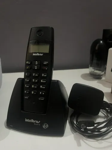Telefone intelbras com indentificador de chamado