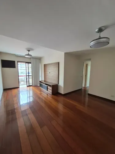 Imóvel para aluguel com 110 metros quadrados com 3 quartos em Botafogo - Rio de Janeiro -