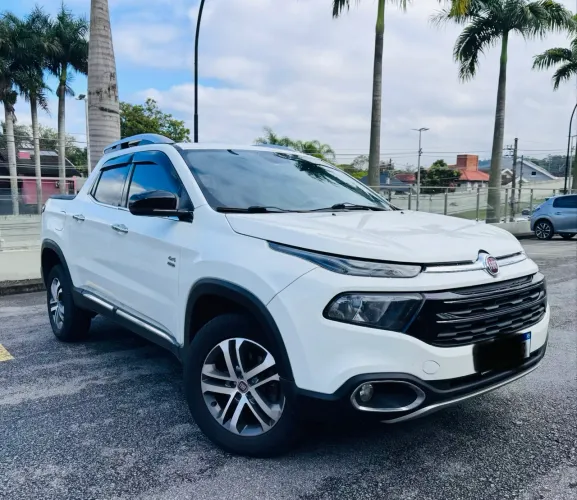 Fiat Toro Volcano 2.0 16V 4X4 TB Diesel Aut. 2017