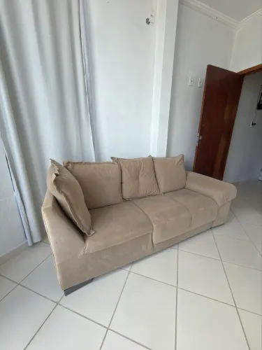 Vendo sofá 3 lugares 