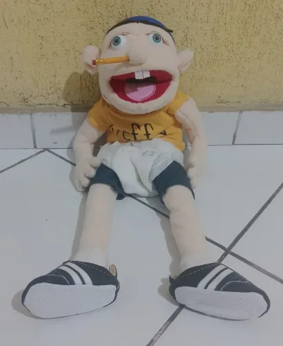 Boneco Jeffy Fantoche + Scooby-Doo de pelúcia
