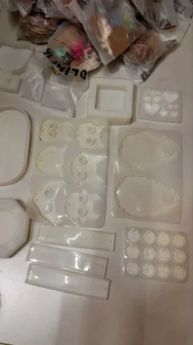 Kit de material em resina (pronto pra vender)