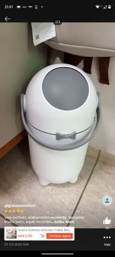 Lixeira anti odor para fraldas.