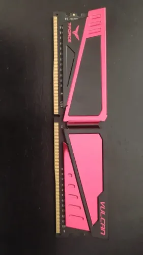 Memória RAM VULCAN T-FORCE 8GB DDR4 2400MHz