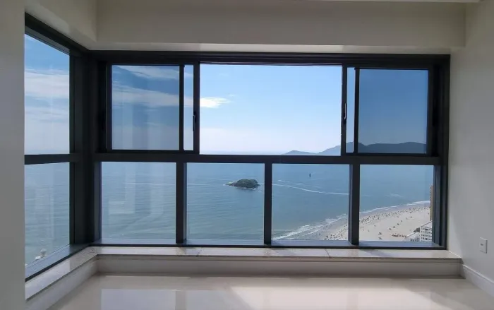 4 suítes, vista mar e sol da manhã no New York em Balneário Camboriú