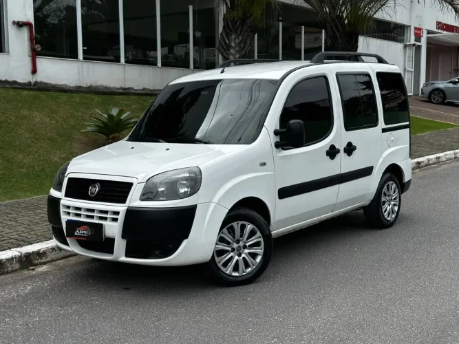 Fiat Doblo Essence 1.8 Flex 16V 5P 2021