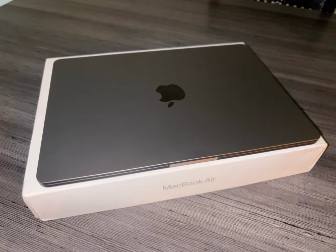 MacBook Air M2 8gb 256gb ssd