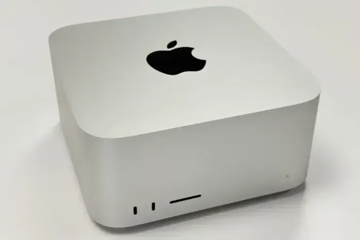 Mac Studio M4 Max 36 GB / 512 GB ? garantia Apple até mar/2027