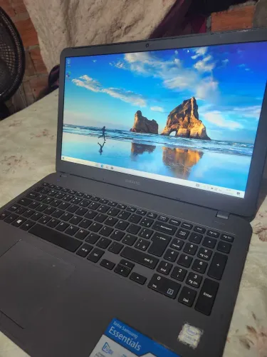 Notebook samsung i3 7 geração 