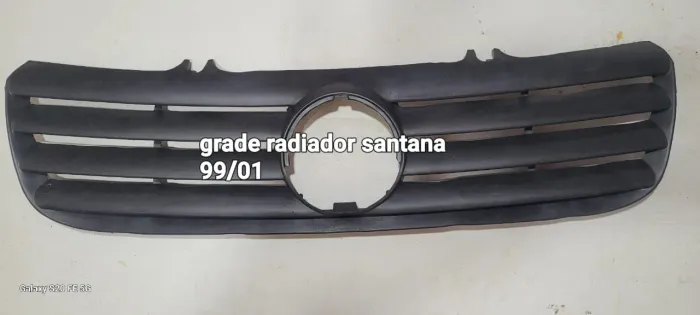Grade Radiador Santana 99> Preta modelo Original