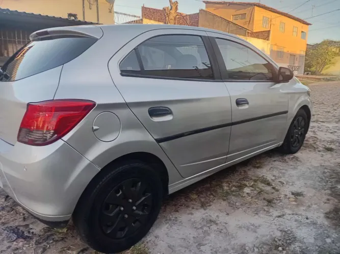 Chevrolet Onix JOY Hatch 1.0 8V Flex Mec. 4P 2019