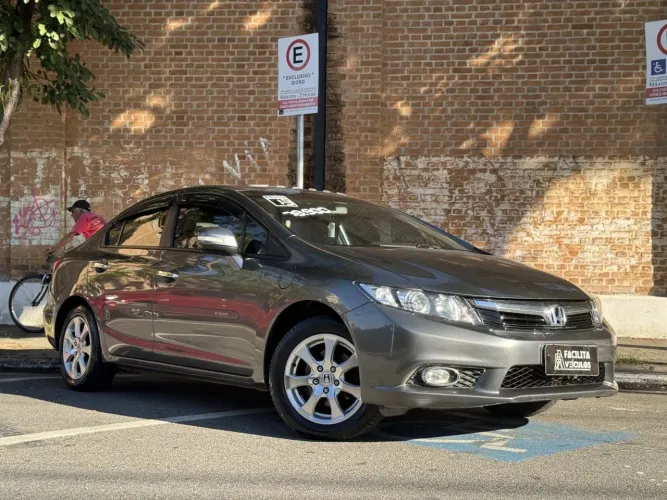 Honda Civic Sedan EXS 1.8/1.8 Flex 16V Aut. 4P 2013