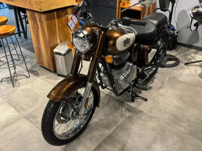 Classic Chrome 350cc ABS.