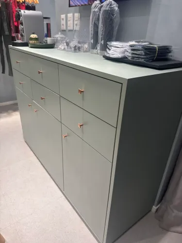 BALCãO DE APOIO CAIXA EM MDF LAMINADO VERDE JADE 140X45X100CM 