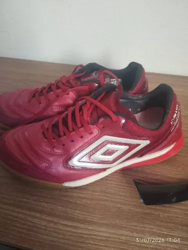 Umbro adamant master class pro, tamanho 41