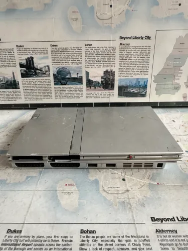 Playstation 2 Slim Cinza com defeito