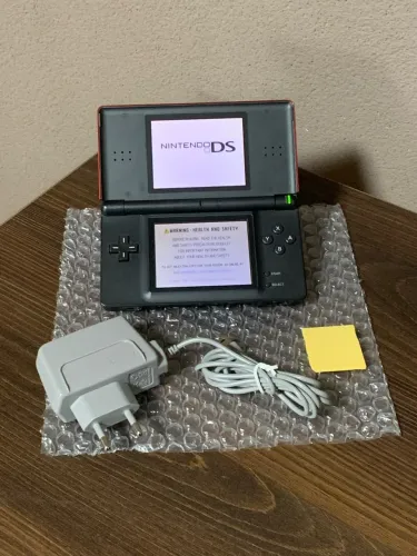 Nintendo DS Lite