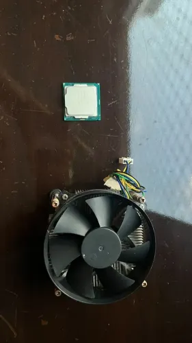 Processador i5-8400 6 threads, 2,8 GHz + COOLER ORIGINAL