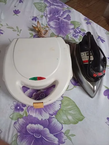 SANDUICHEIRA E FERRO DE PASSAR 