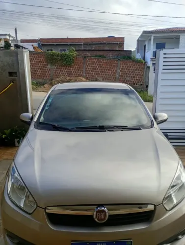 Fiat Grand Siena Attrac. 1.4 EVO F.flex 8V 2014