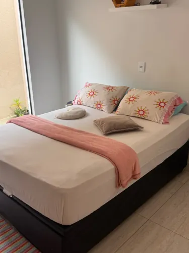 Vendo cama baú casal