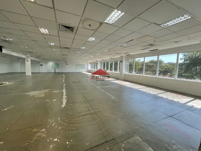 Espaço comercial para Locação na Lapa com 4.254m², 85 Vagas, Heliponto, Segurança 24h e In