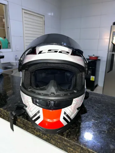 Capacete LS2 Digital White com Comunicador Bluetooth 