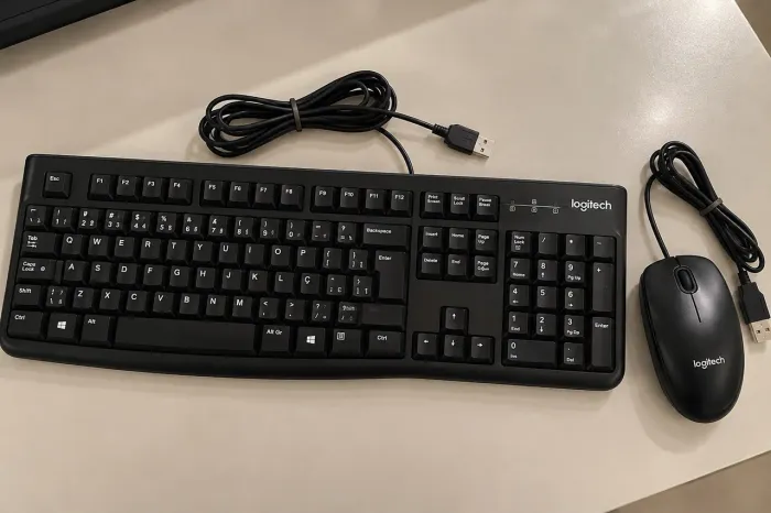 Kit teclado e mouse logitech