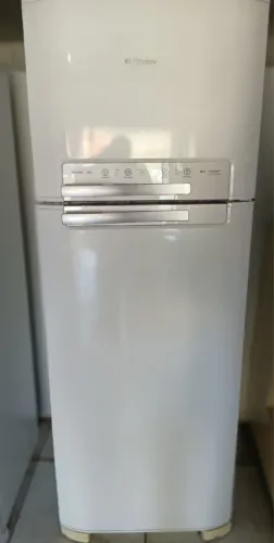 Geladeira eletrolux 110v
