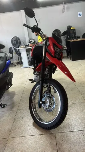 Bros 160 2025 apenas 750km