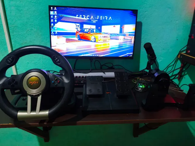 Vendo ou troco volante simulador.
