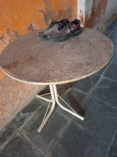 Mesa cranito redonda 