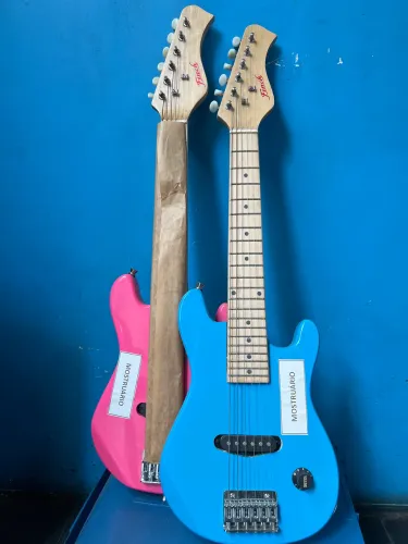 Guitarra Elétrica Infantil Nova Marca Finch