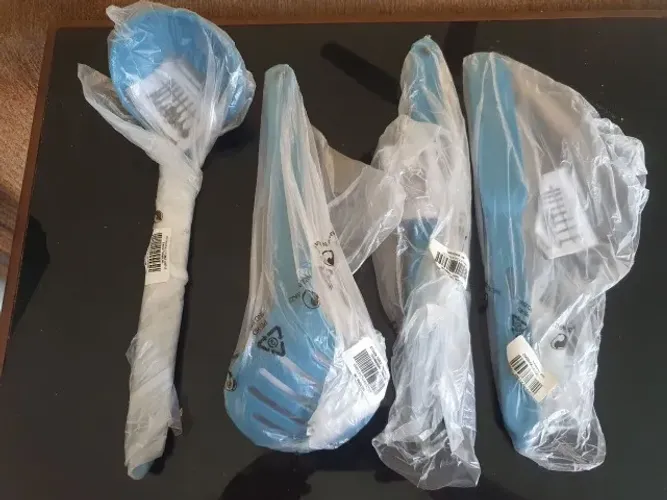 Kit Utensílios Com 8 Peças Na Cor Turmalina Tupperware